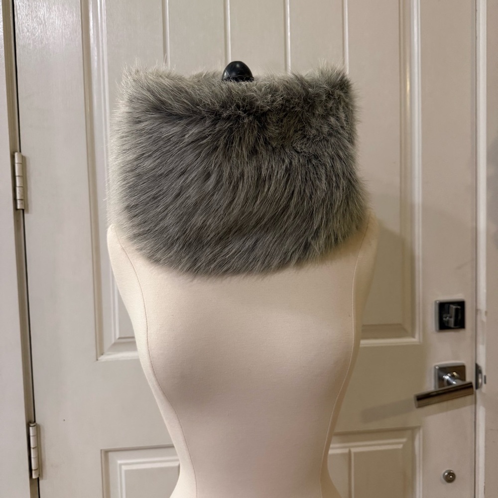 Aeropostale infinity Scarf warm Gray tones Faux Fur one size glam cozycore